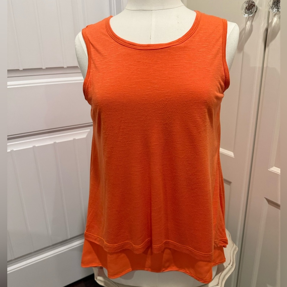 BCBGMaxAzria Women’s Size Small Vibrant Orange Sleeveless Blouse Billowy Hi-Low